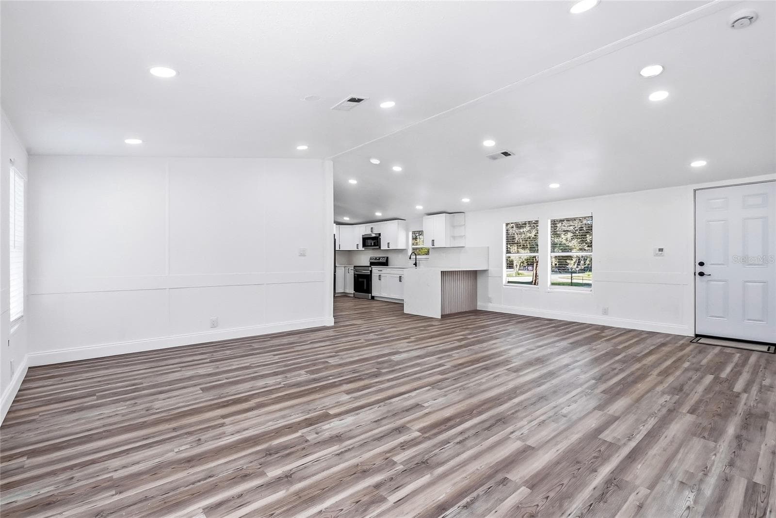 Manufactured Home at 18200 NORMANDEAU ST, SPRING HILL, photo 16 of 51