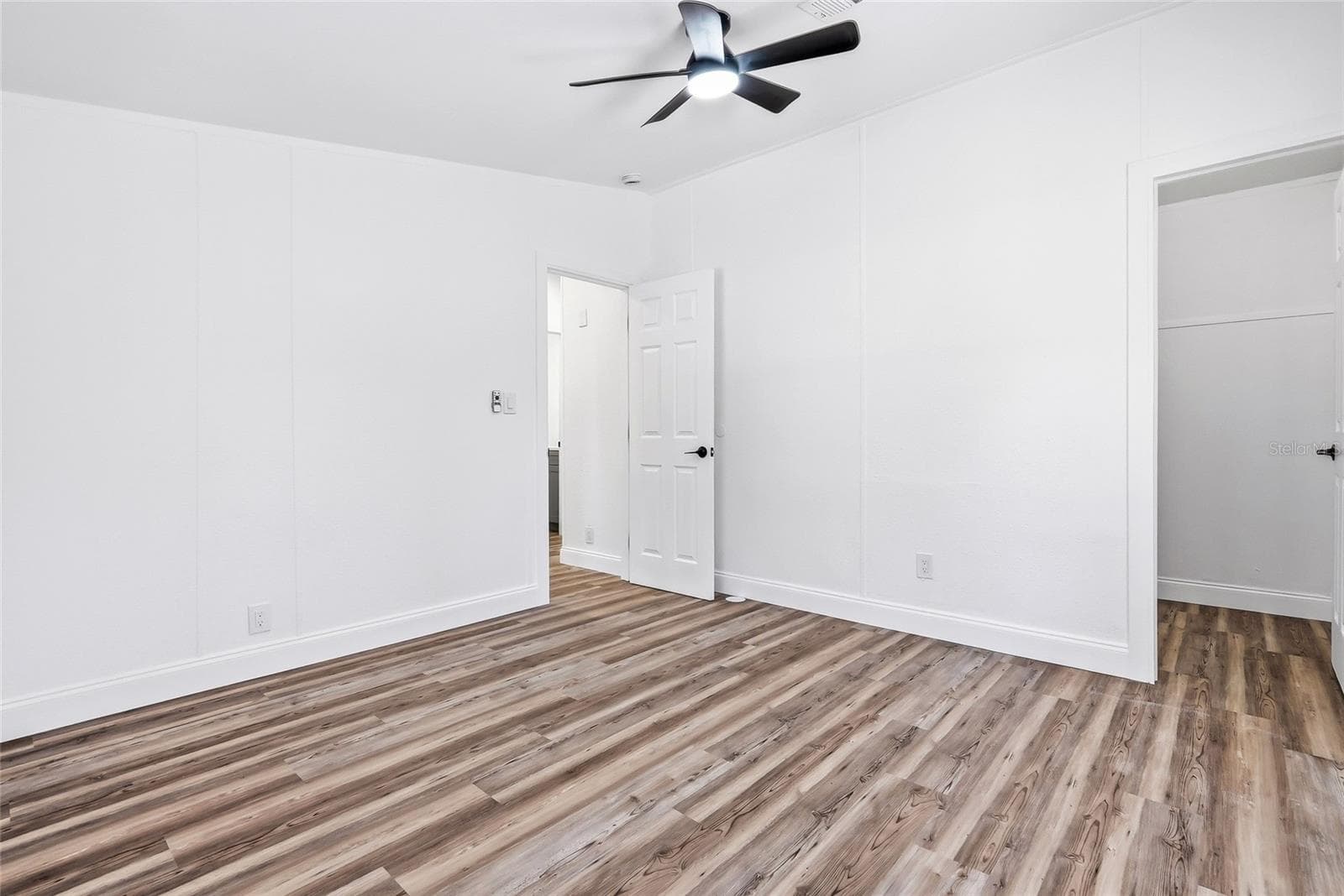 Manufactured Home at 18200 NORMANDEAU ST, SPRING HILL, photo 34 of 51
