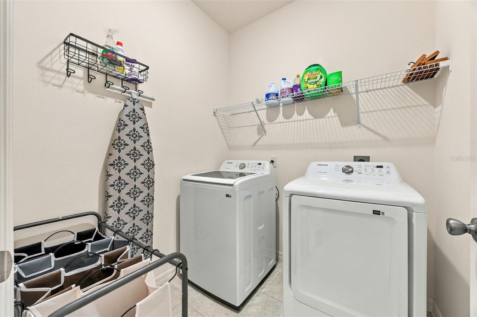 Single Family Residence at 2988 SURAJ CIRCLE, TAVARES, photo 28 of 41