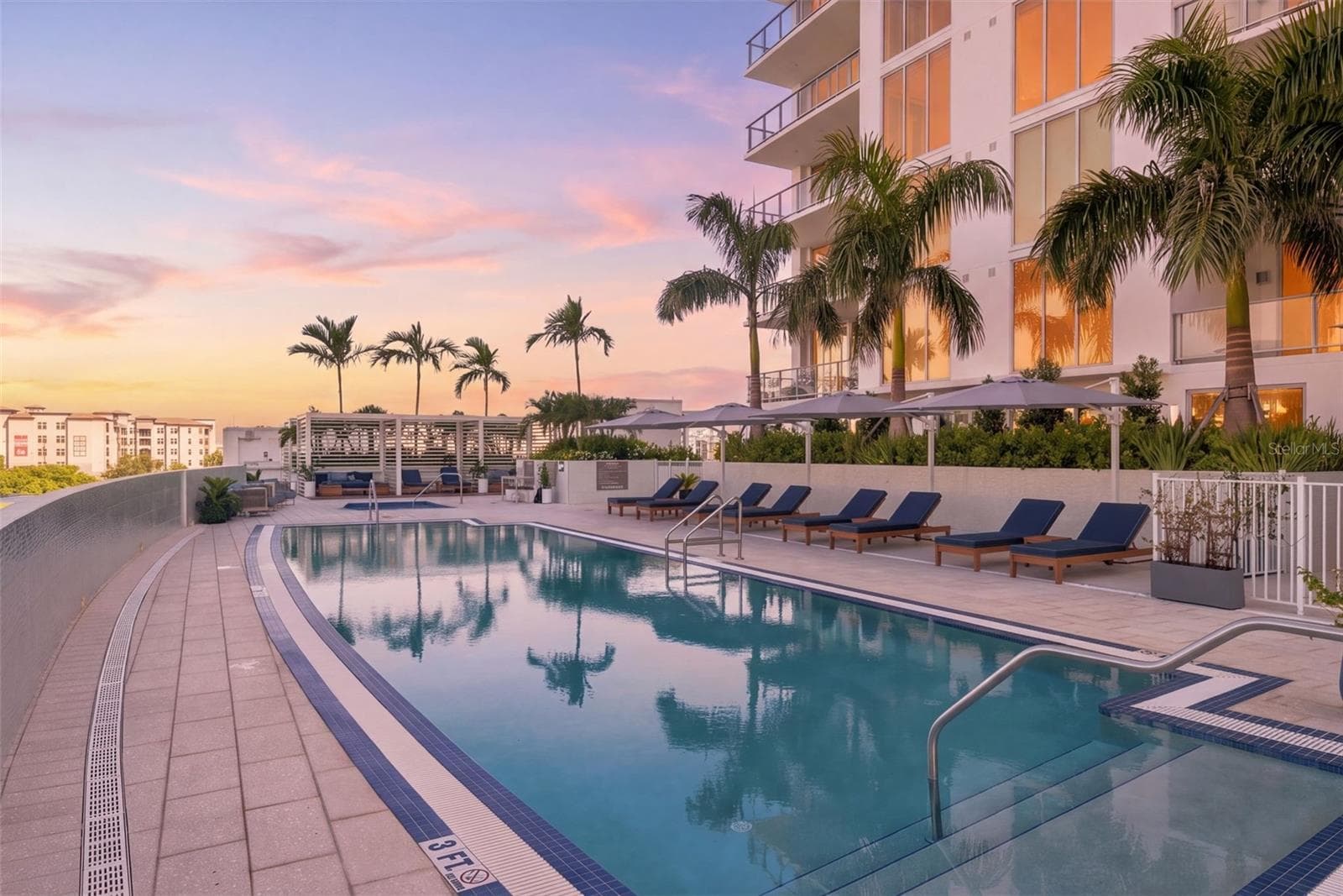 Third floor pool and hot tub - 5713 BOWEN DANIEL DR #1504, TAMPA
