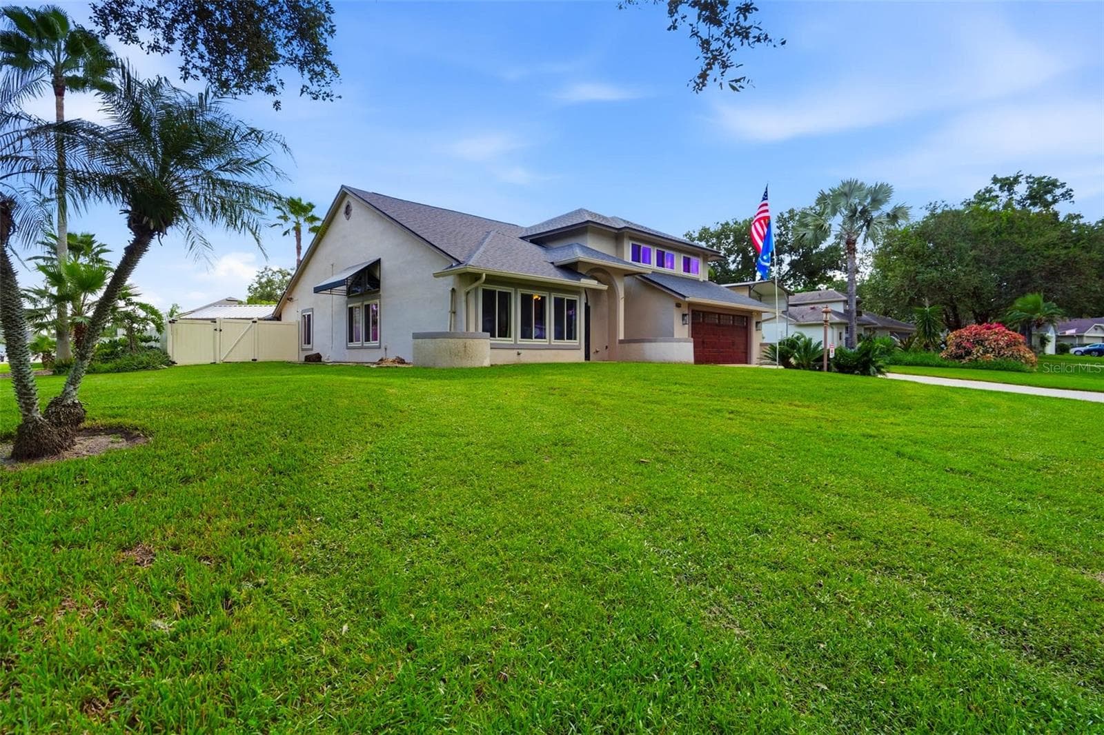 Single Family Residence at 2715 MOCK ORANGE CT, VALRICO, photo 2 of 56