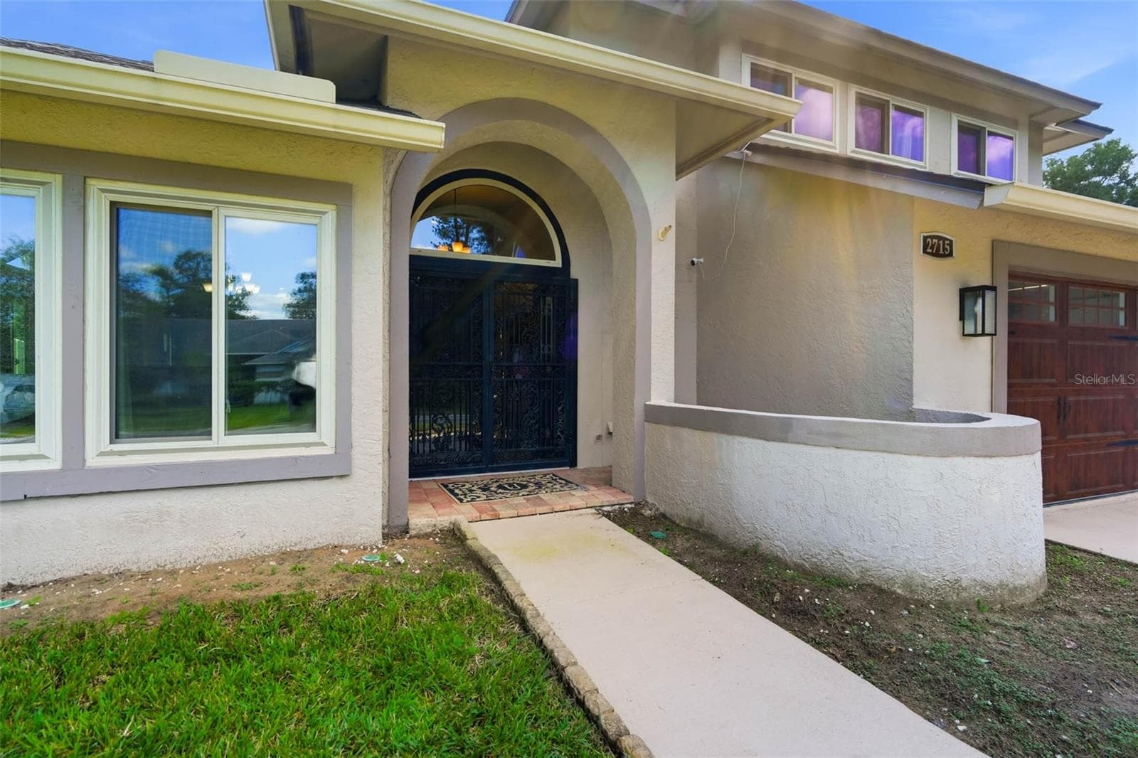 Single Family Residence at 2715 MOCK ORANGE CT, VALRICO, photo 4 of 56