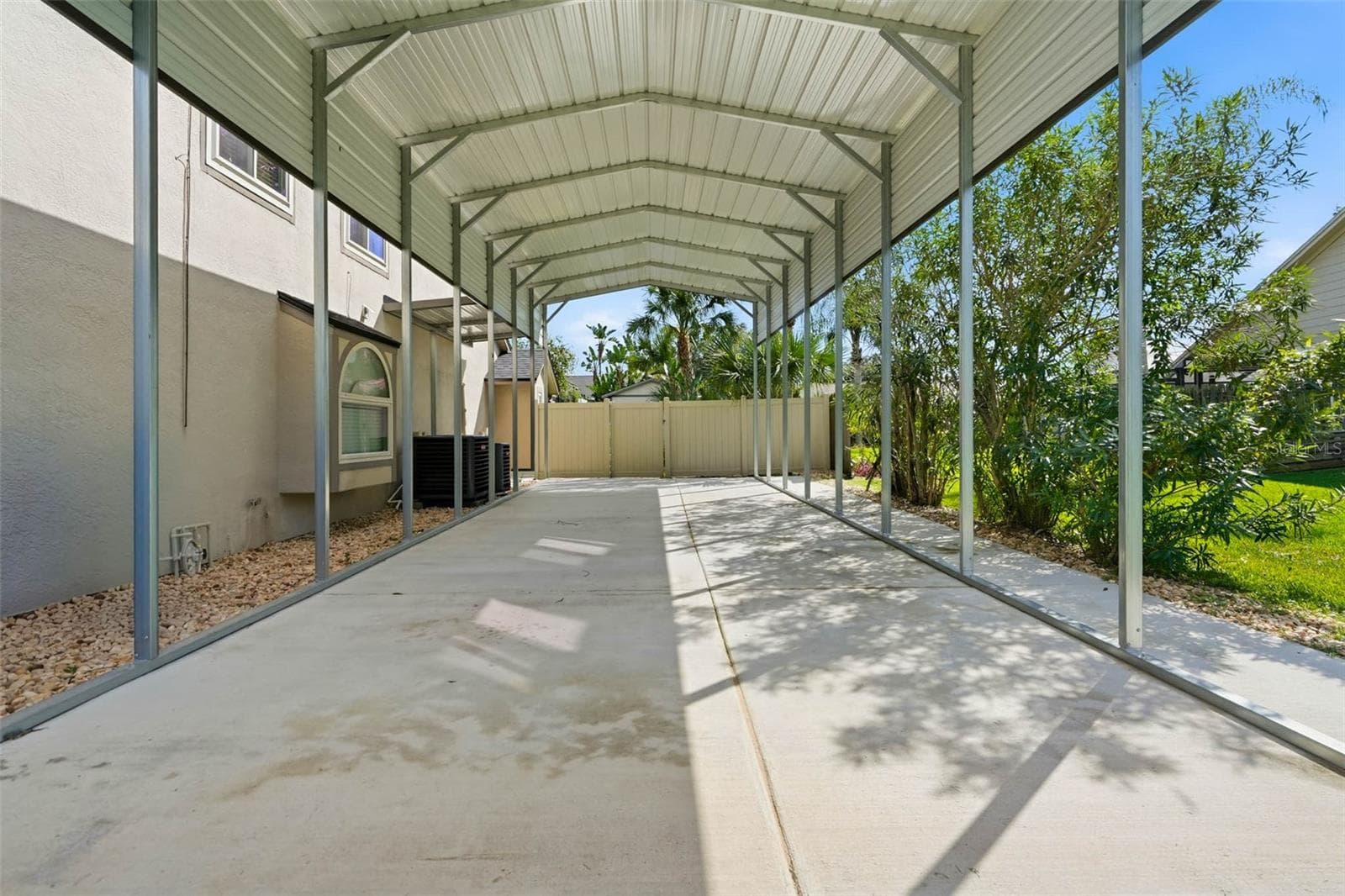 Single Family Residence at 2715 MOCK ORANGE CT, VALRICO, photo 6 of 56