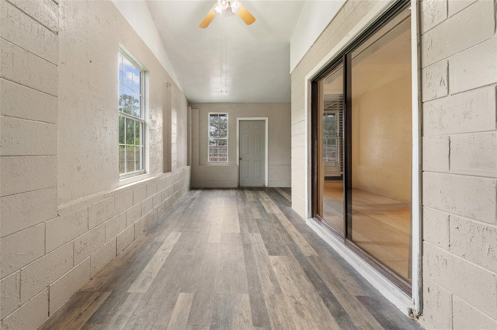 Back room offering additional living space. - 2040 E TRIANGLE DR, LONGWOOD