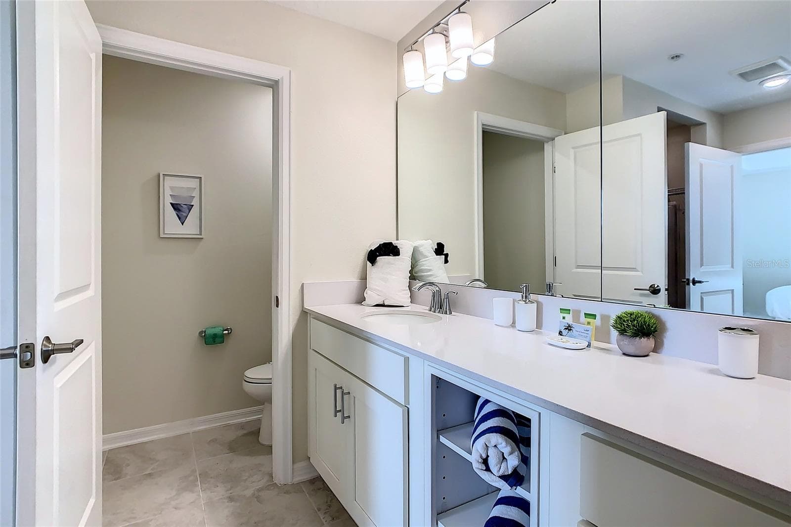 Primary Bathroom Vanity - 3131 PARADOX CIR #205, KISSIMMEE