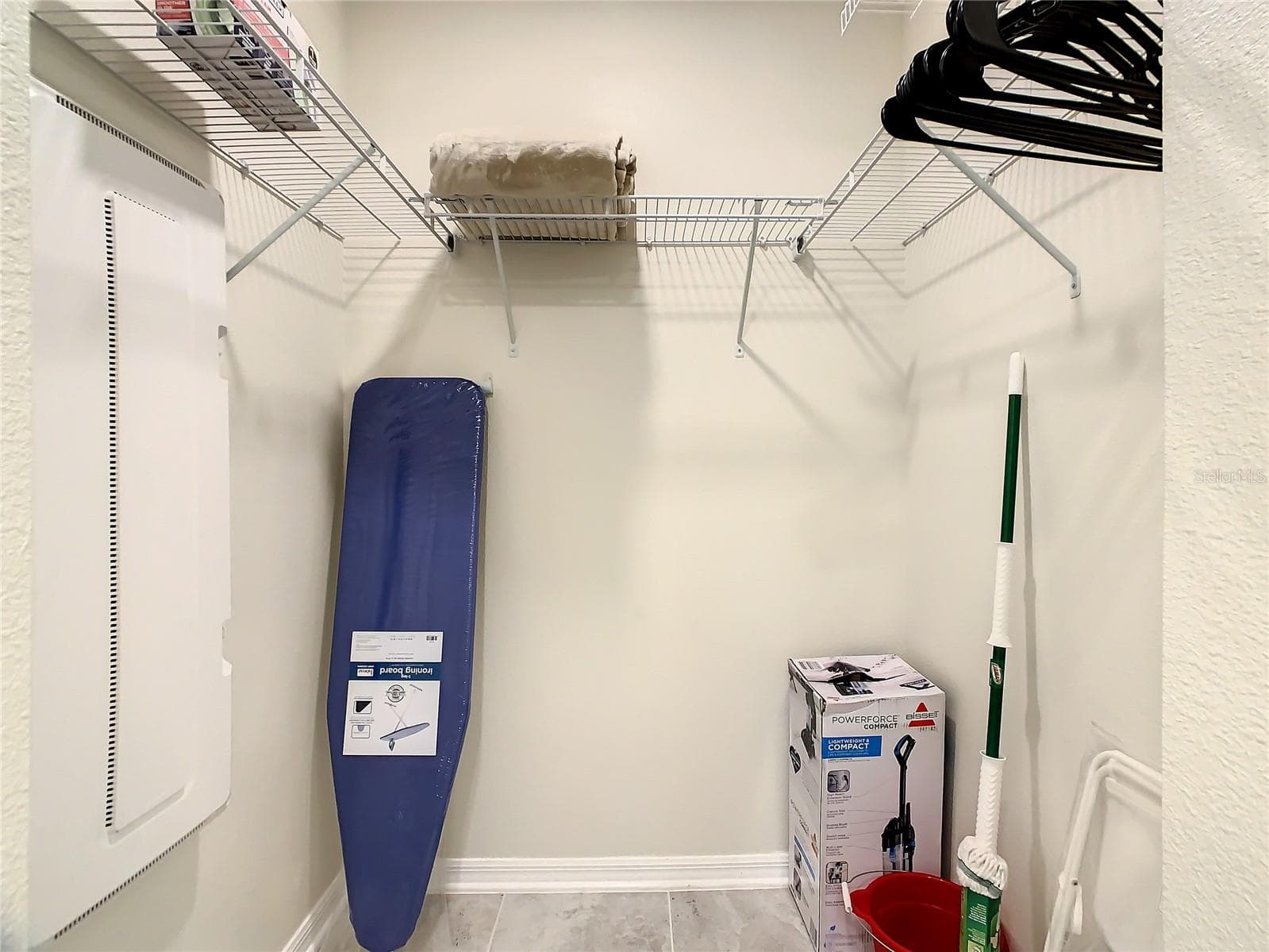 Walk In Closet - 3131 PARADOX CIR #205, KISSIMMEE