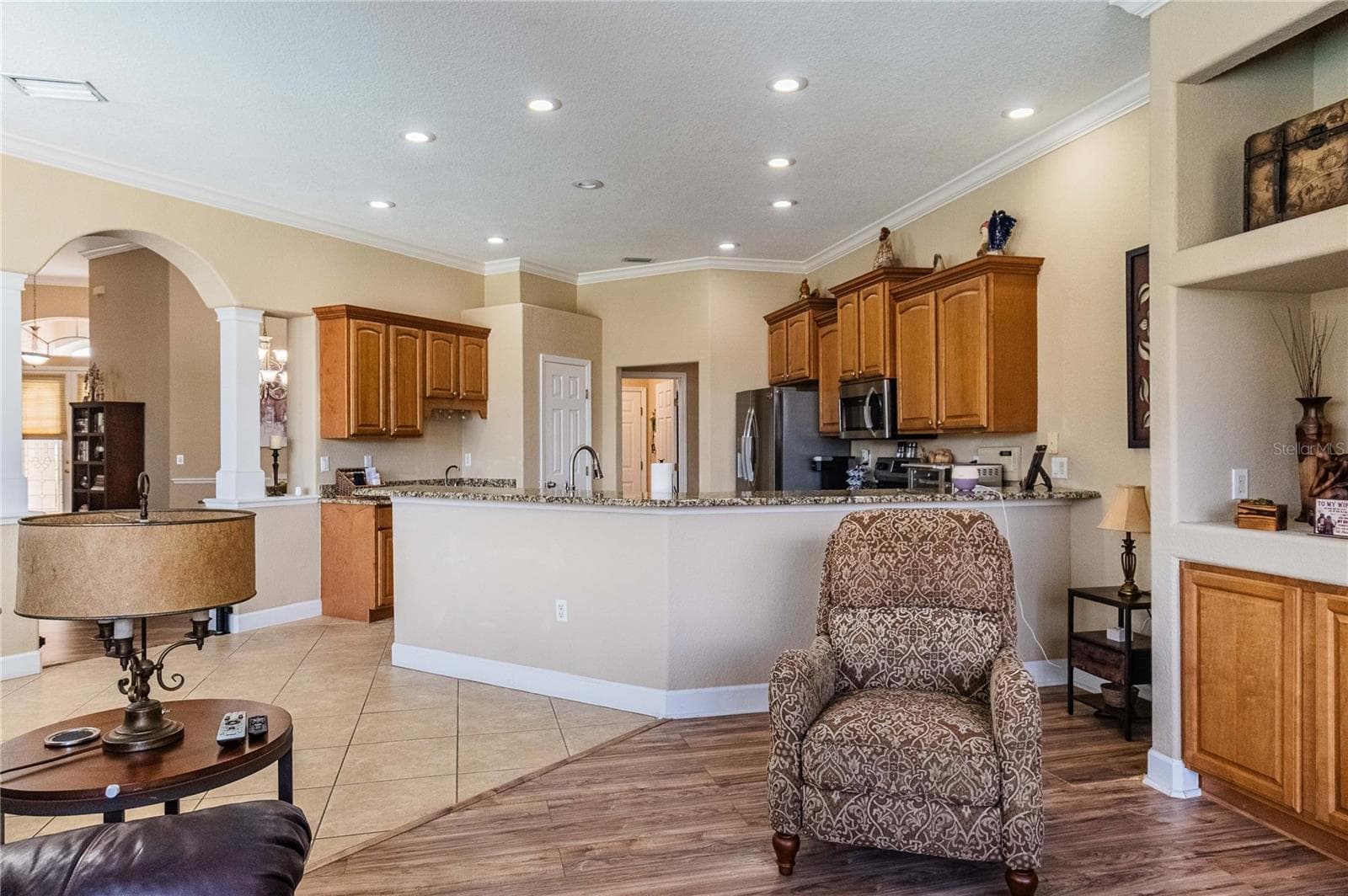 Single Family Residence at 6714 HARTSWORTH DR, LAKELAND, photo 12 of 46