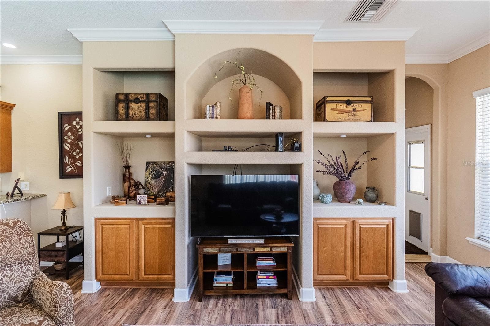 Single Family Residence at 6714 HARTSWORTH DR, LAKELAND, photo 15 of 46