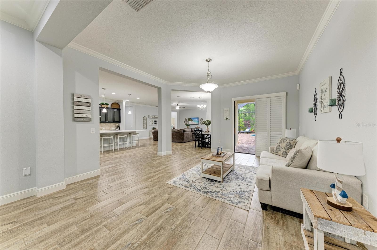 Family Room - 12642 HARNEY ST, VENICE