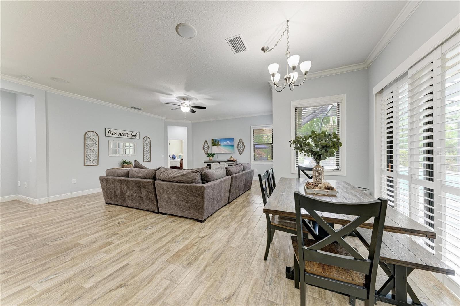Single Family Residence at 12642 HARNEY ST, VENICE, photo 26 of 95