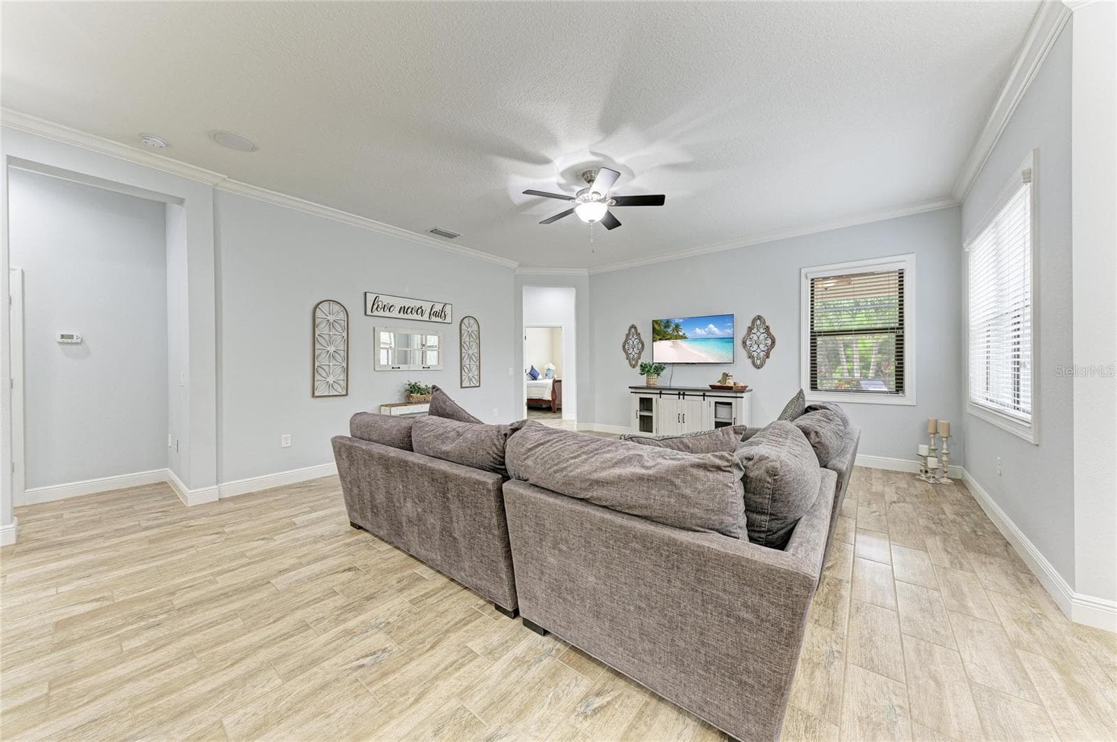 Single Family Residence at 12642 HARNEY ST, VENICE, photo 28 of 95