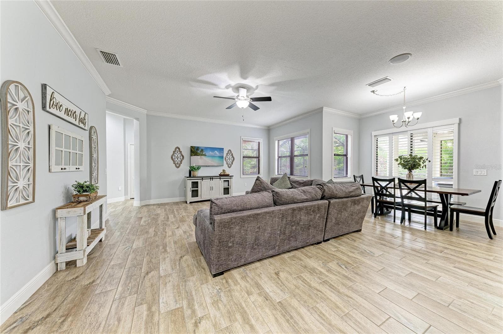 Single Family Residence at 12642 HARNEY ST, VENICE, photo 29 of 95