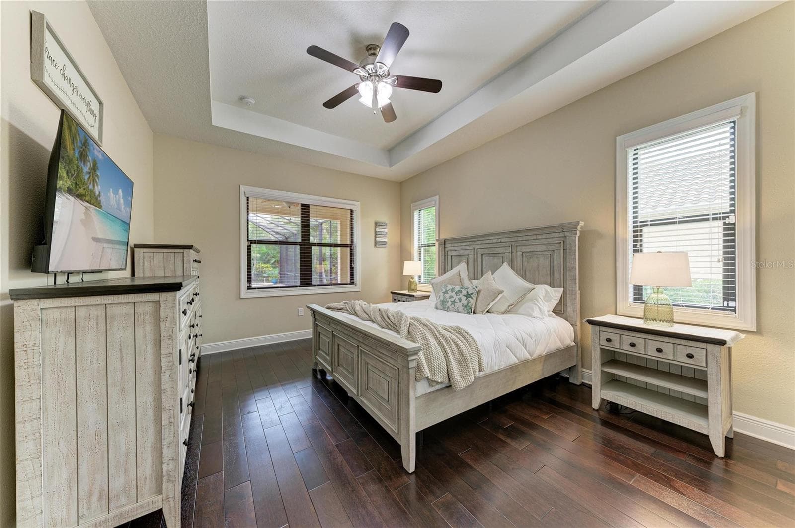 Master Bedroom - 12642 HARNEY ST, VENICE