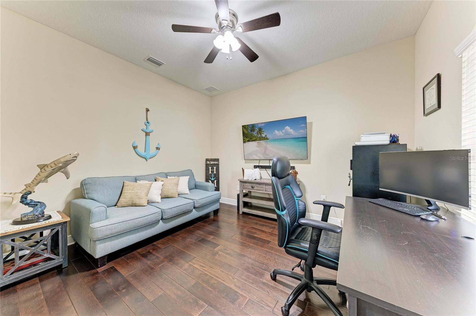 Office/Den - 12642 HARNEY ST, VENICE