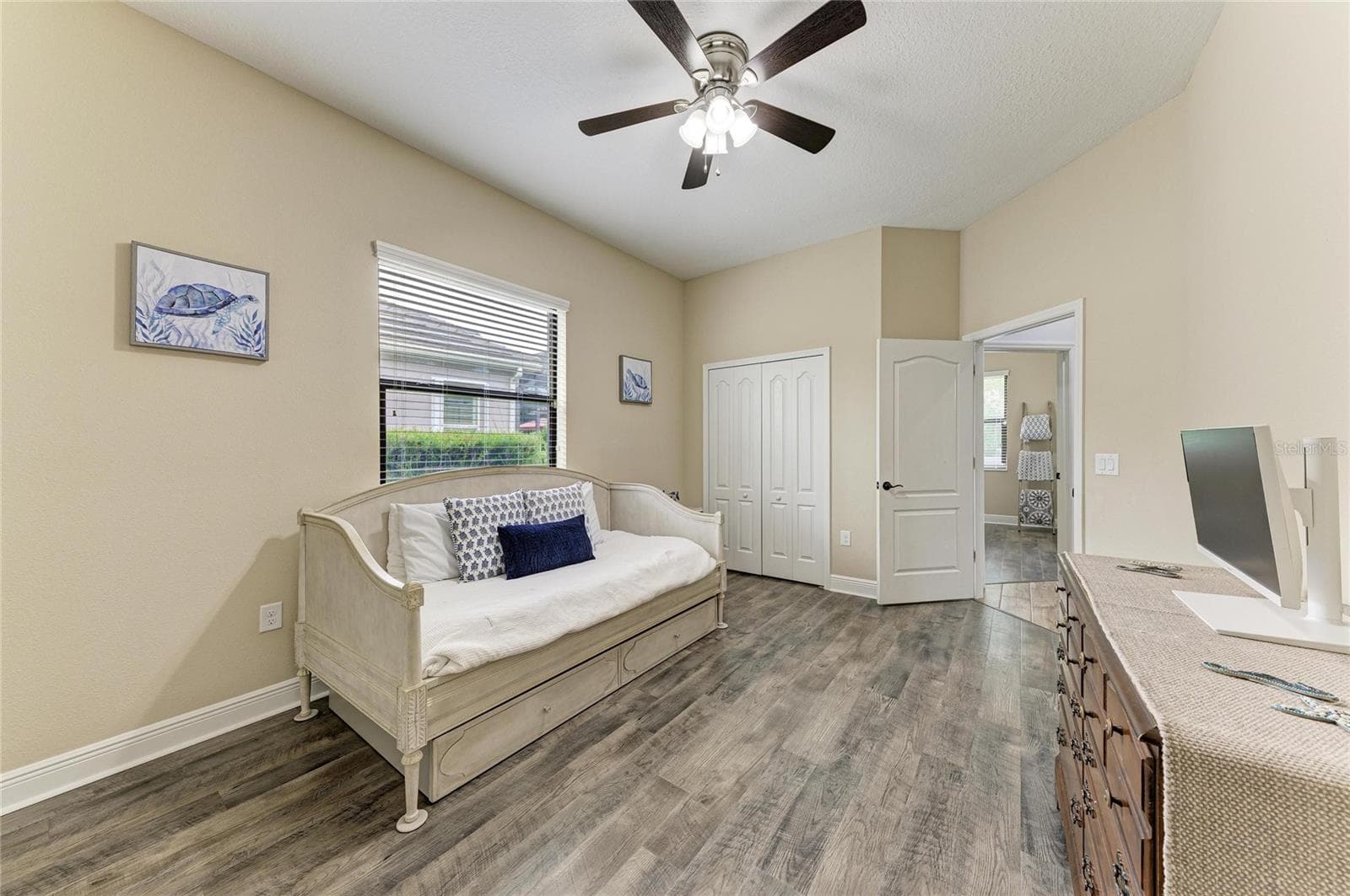 Single Family Residence at 12642 HARNEY ST, VENICE, photo 48 of 95