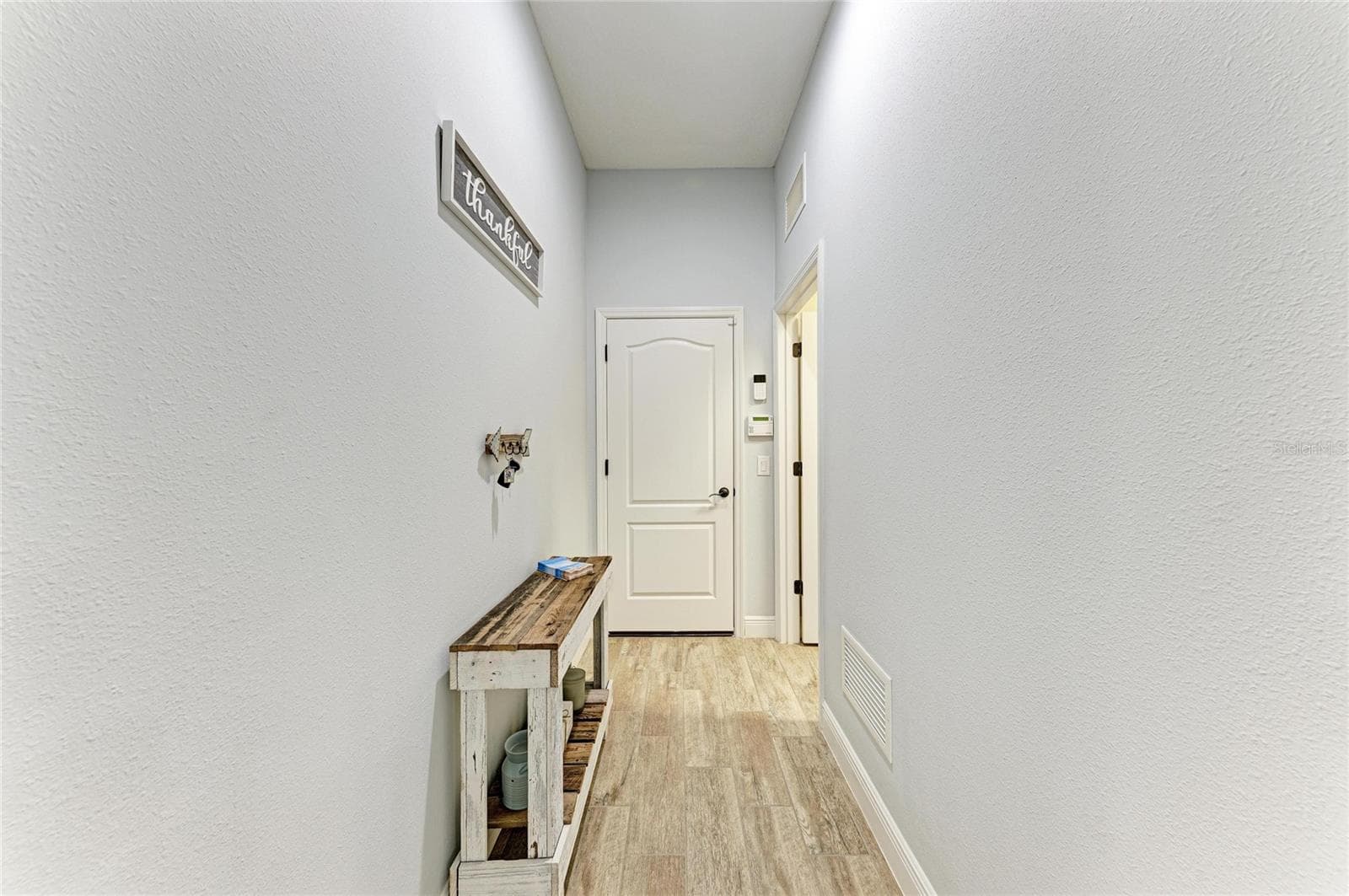 Single Family Residence at 12642 HARNEY ST, VENICE, photo 52 of 95