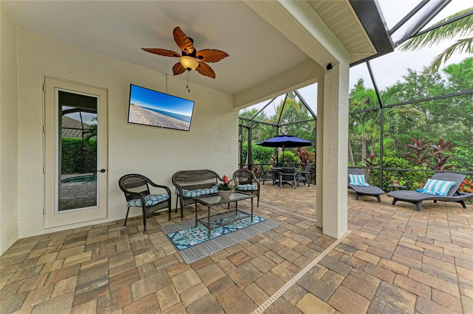 Single Family Residence at 12642 HARNEY ST, VENICE, photo 63 of 95
