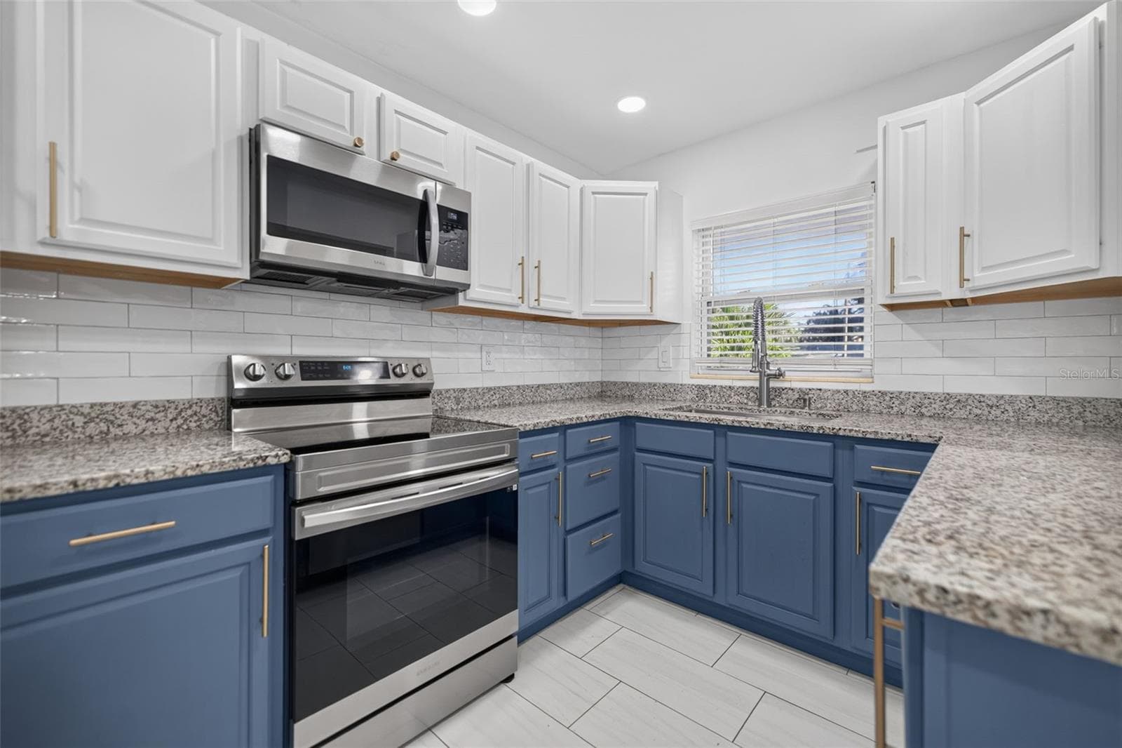 Single Family Residence at 7116 DATE PALM AVE S, ST PETERSBURG, photo 7 of 29