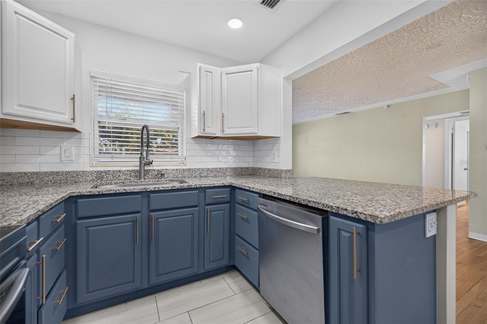 Single Family Residence at 7116 DATE PALM AVE S, ST PETERSBURG, photo 8 of 29