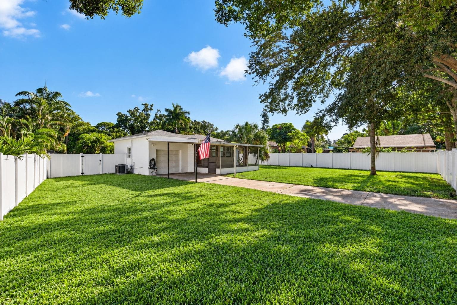 Single Family Residence at 7116 DATE PALM AVE S, ST PETERSBURG, photo 20 of 29