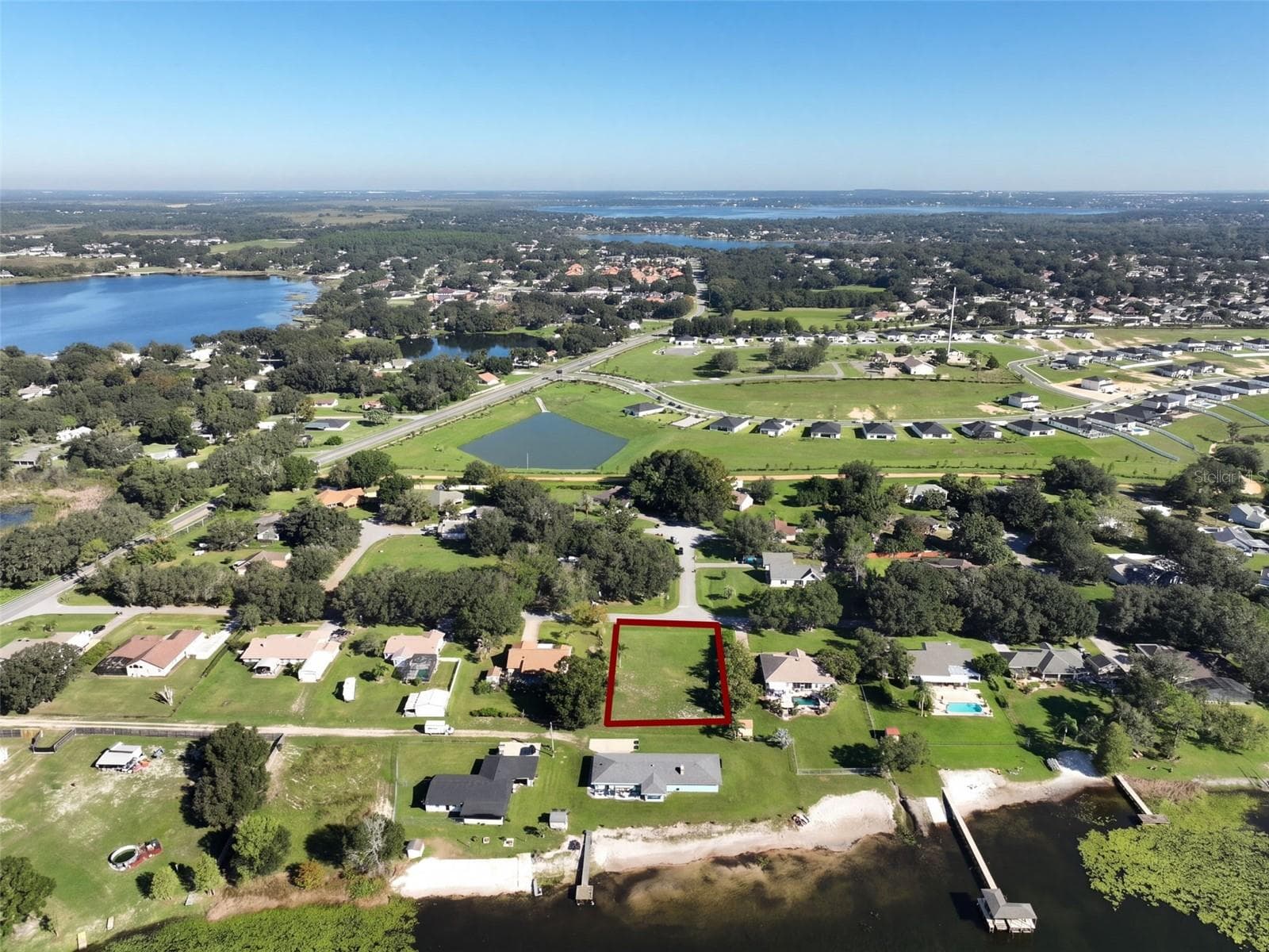 POINT NELLIE DR