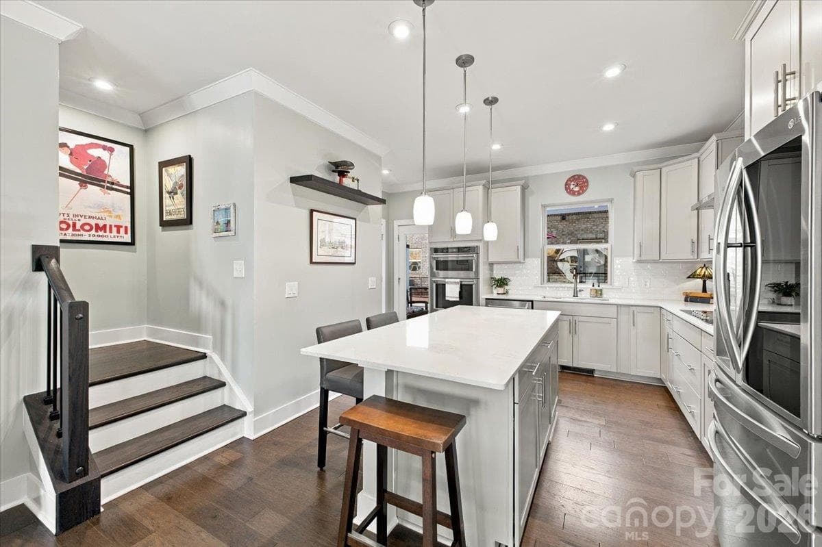 Townhouse at 12107 Brooklyn Avenue, Charlotte, photo 13 of 37
