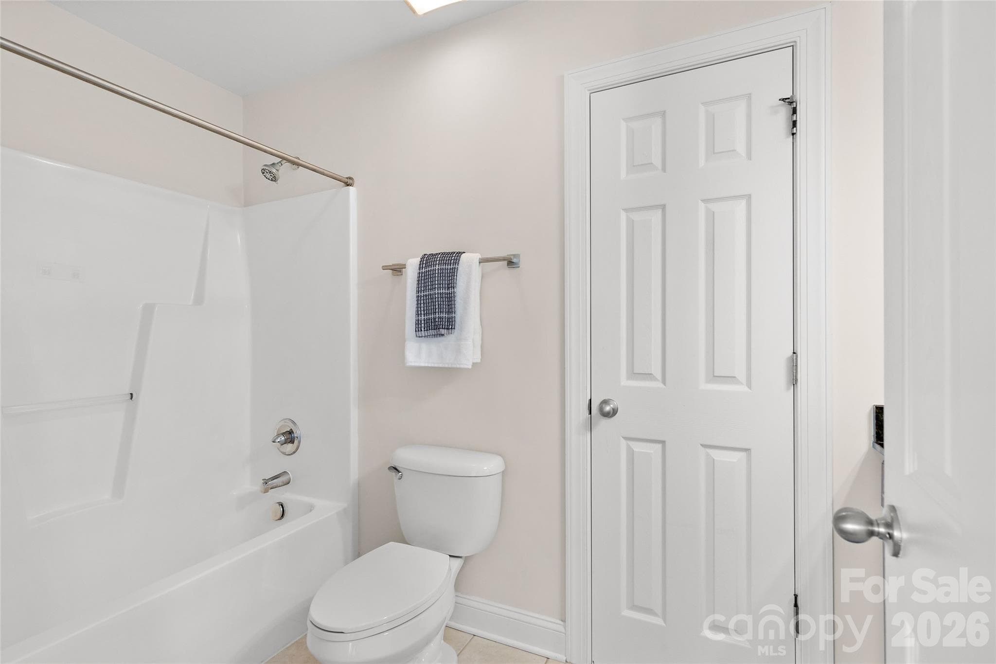 Single Family Residence at 3317 Bridgewick Road, Waxhaw, photo 24 of 31