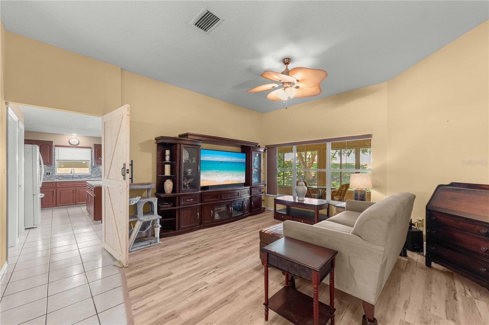 Single Family Residence at 4165 N STEWART WAY, BEVERLY HILLS, photo 3 of 40