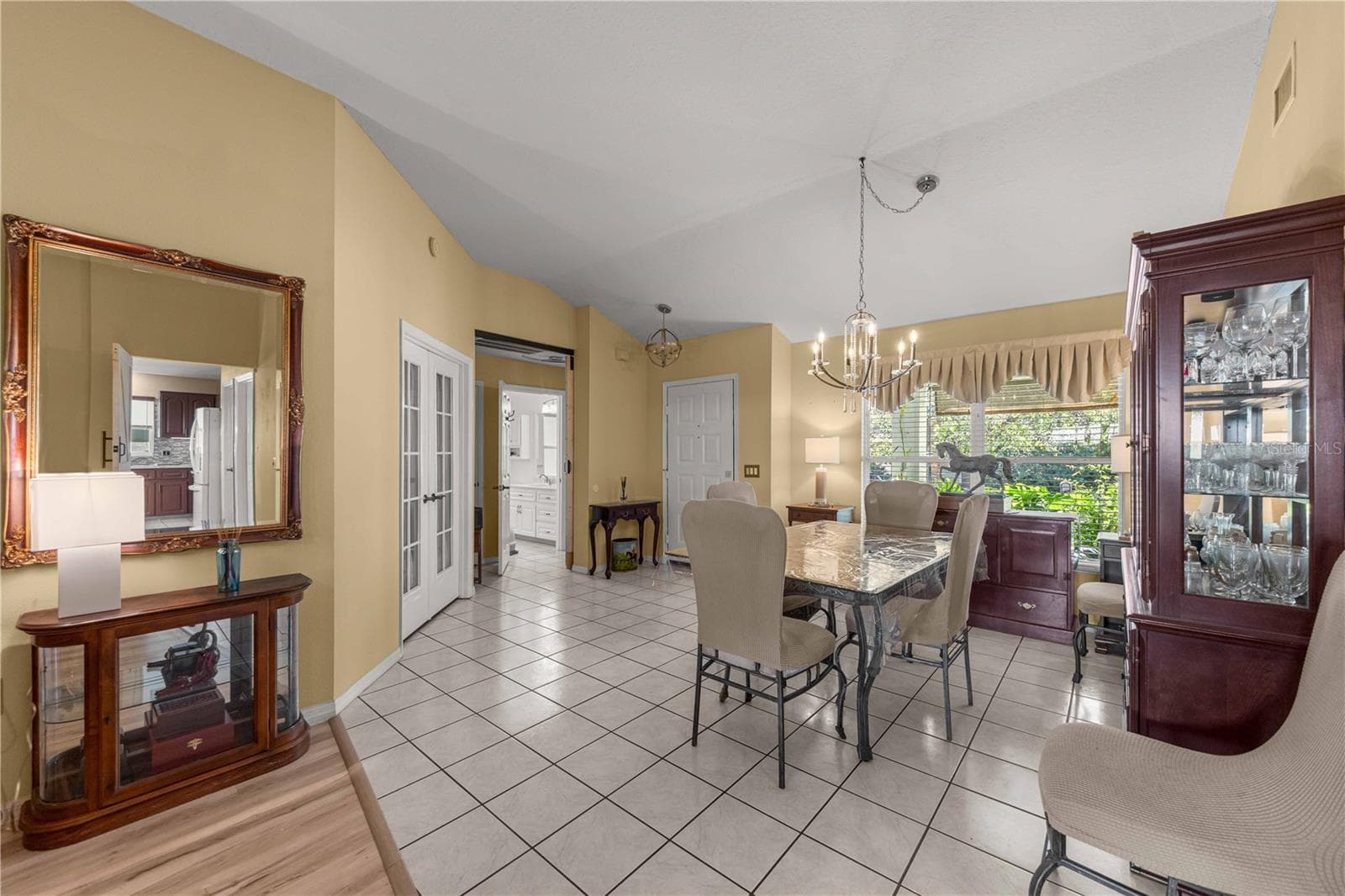 Single Family Residence at 4165 N STEWART WAY, BEVERLY HILLS, photo 9 of 40