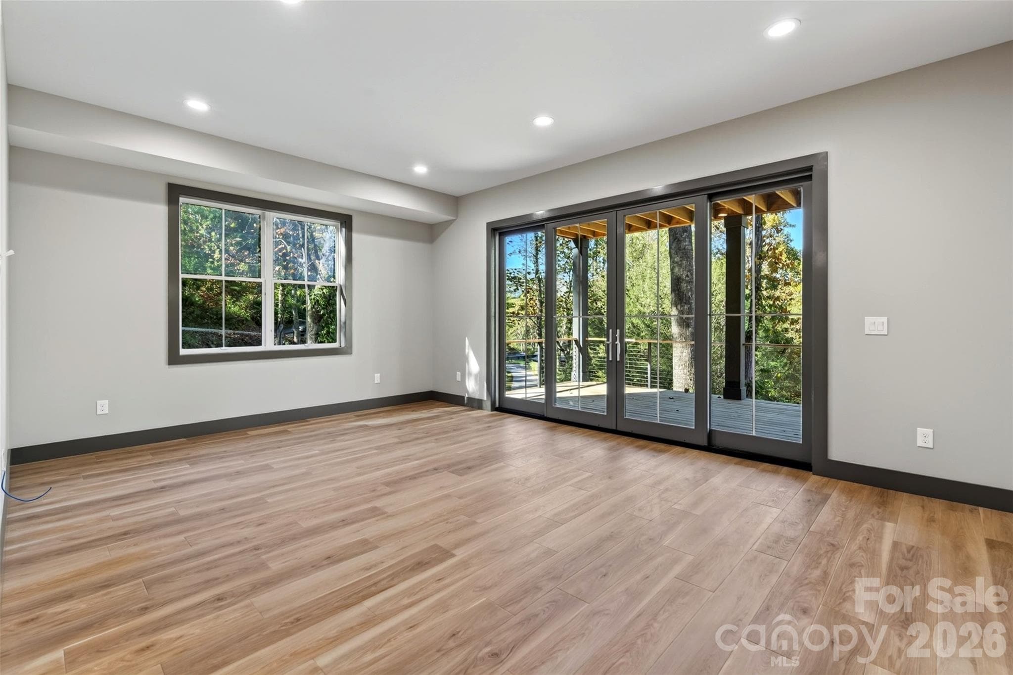 Lower Living - 51 Bear Tree Cove, Canton