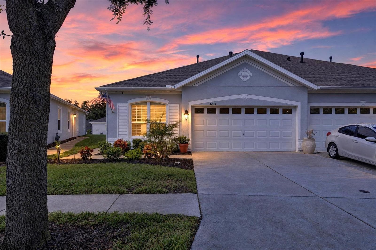 Villa at 6817 SURREY OAK DR, APOLLO BEACH, photo 3 of 55