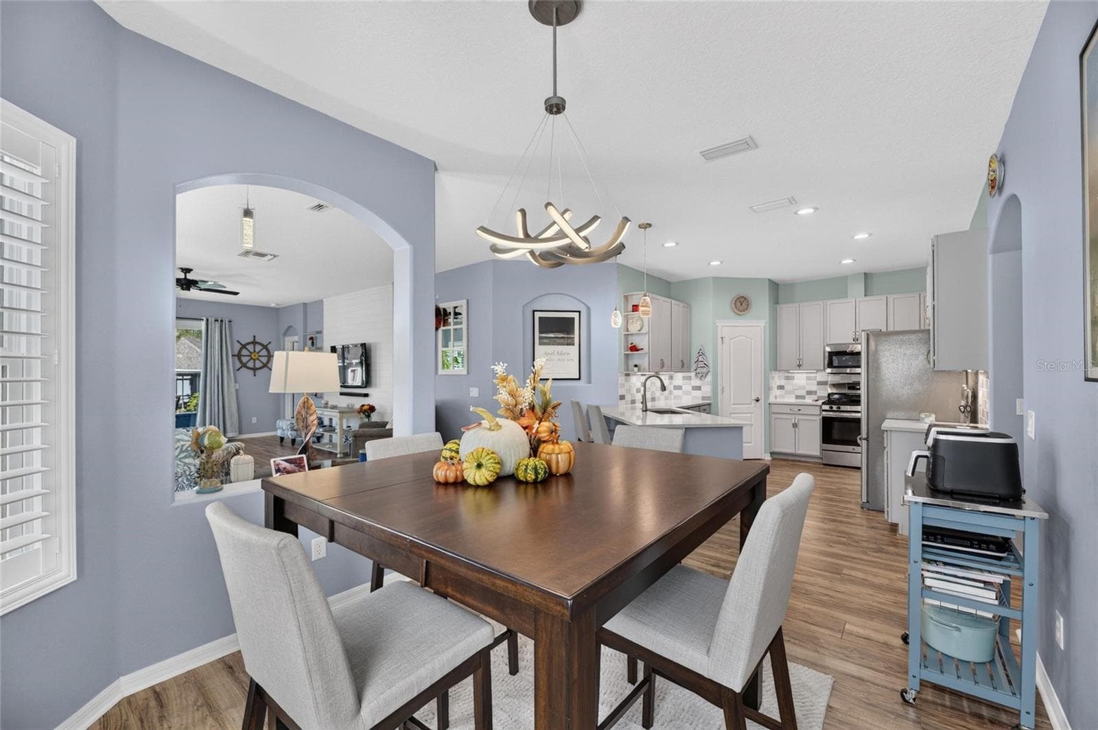Villa at 6817 SURREY OAK DR, APOLLO BEACH, photo 9 of 55