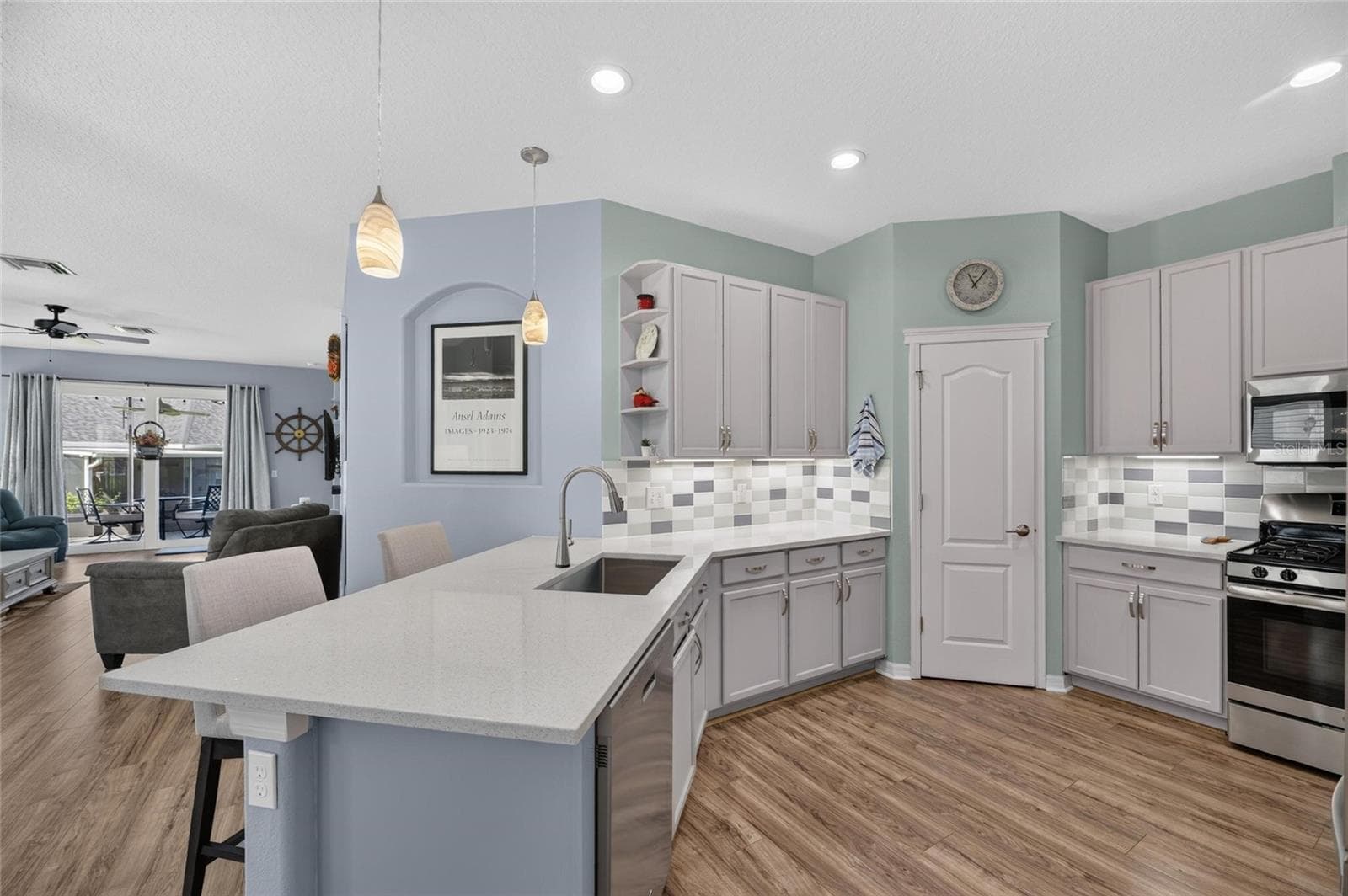 Villa at 6817 SURREY OAK DR, APOLLO BEACH, photo 16 of 55