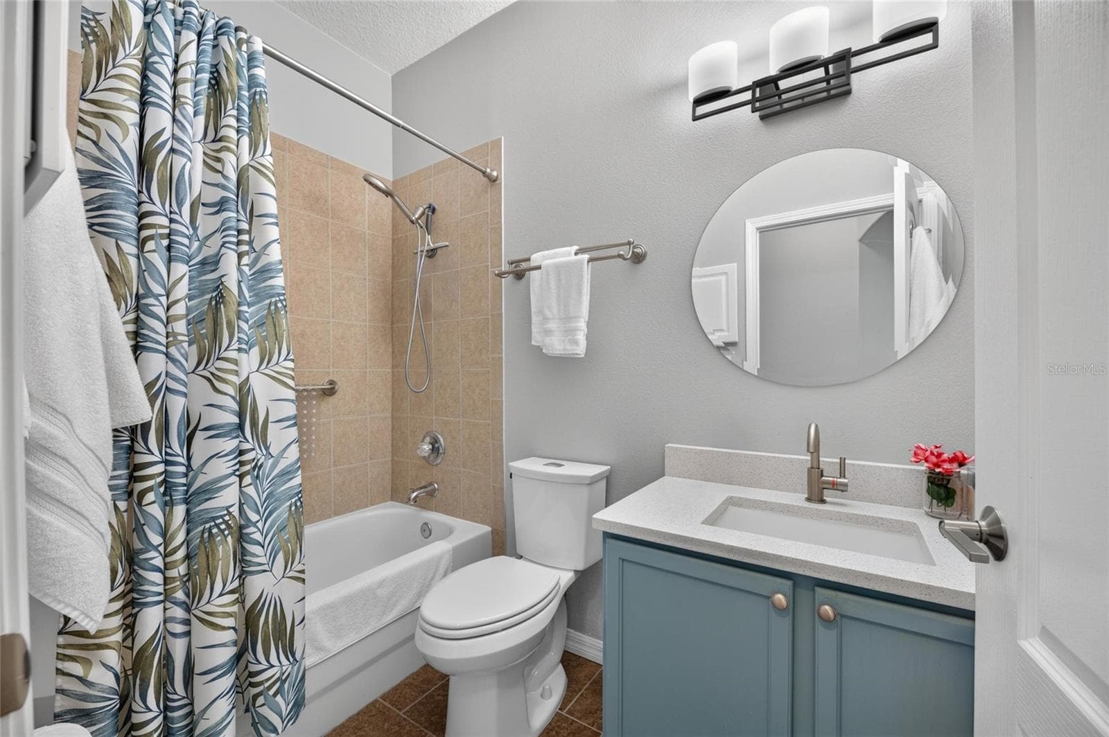 Villa at 6817 SURREY OAK DR, APOLLO BEACH, photo 31 of 55