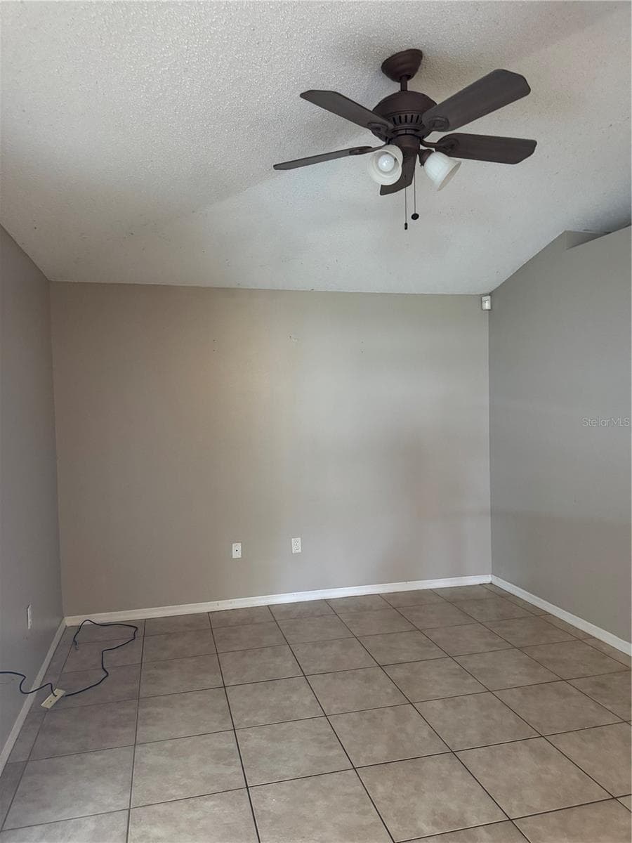 Single Family Residence at 317 CHELMSFORD CT, KISSIMMEE, photo 9 of 24