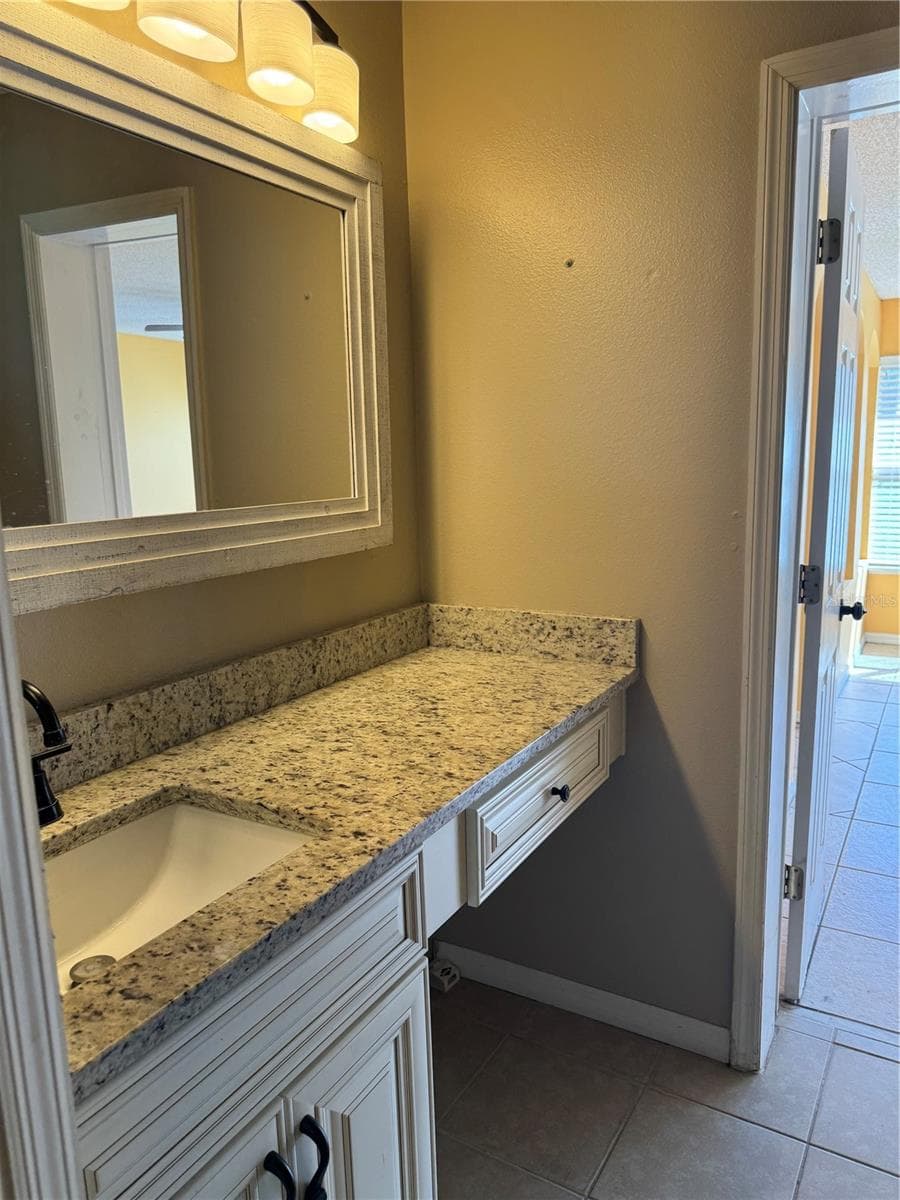 Single Family Residence at 317 CHELMSFORD CT, KISSIMMEE, photo 13 of 24