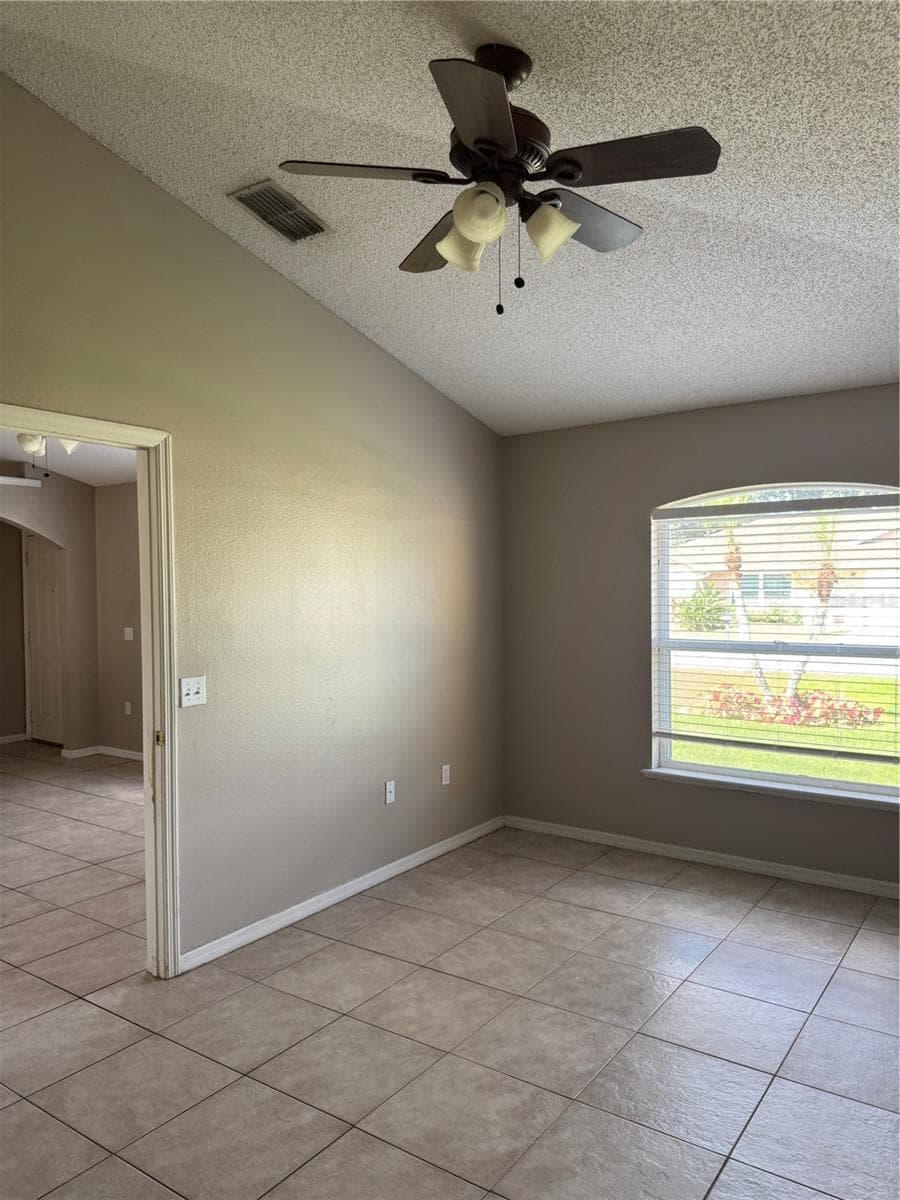Single Family Residence at 317 CHELMSFORD CT, KISSIMMEE, photo 15 of 24