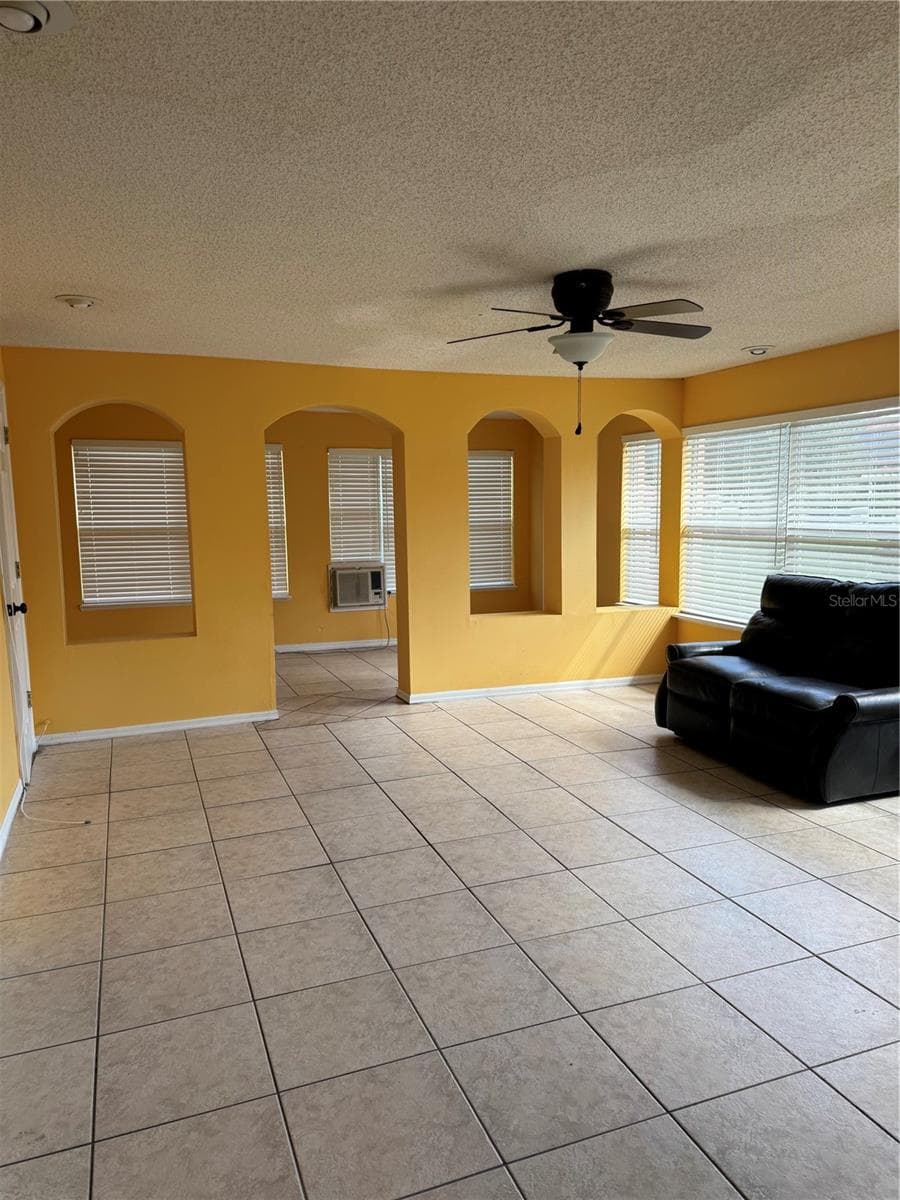 Single Family Residence at 317 CHELMSFORD CT, KISSIMMEE, photo 16 of 24