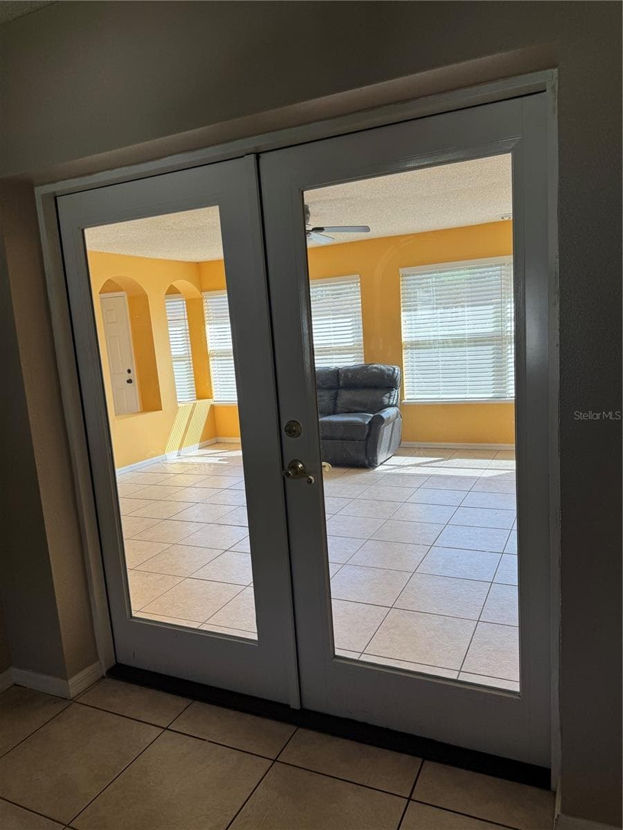 Single Family Residence at 317 CHELMSFORD CT, KISSIMMEE, photo 18 of 24