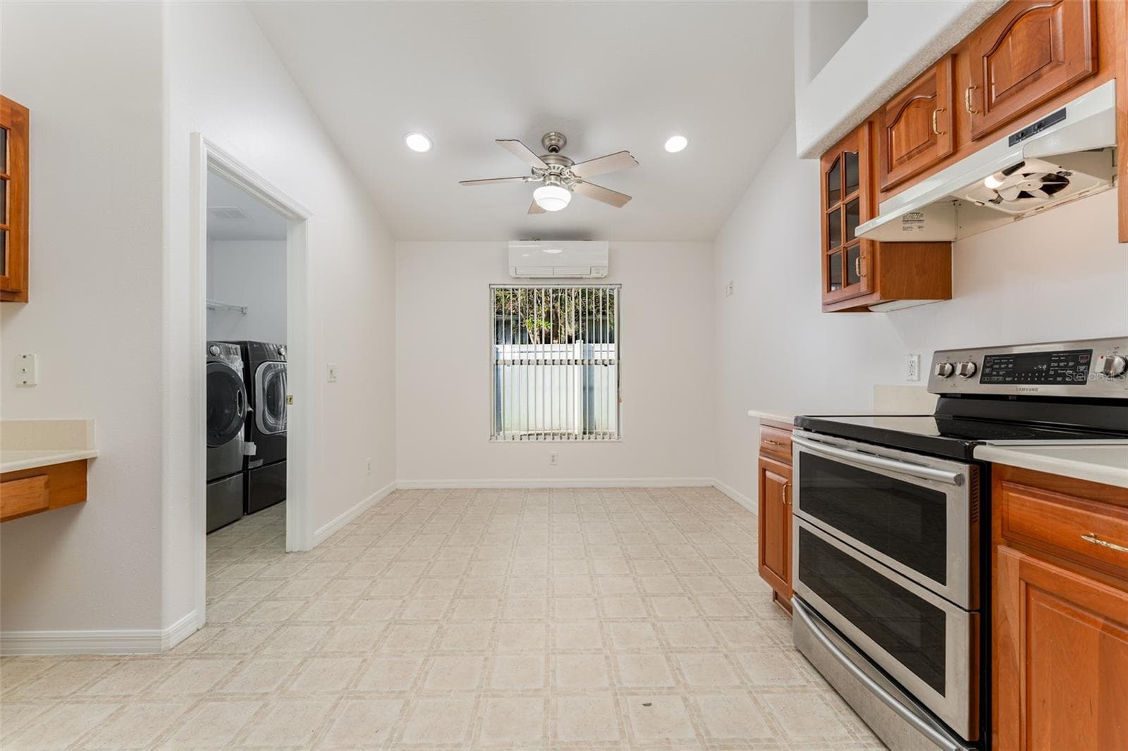 Single Family Residence at 1127 ROLLING STONE RUN, ODESSA, photo 17 of 55