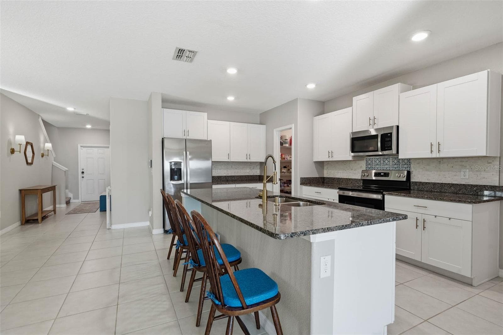 Single Family Residence at 31455 BARREL WAVE WAY, WESLEY CHAPEL, photo 11 of 72