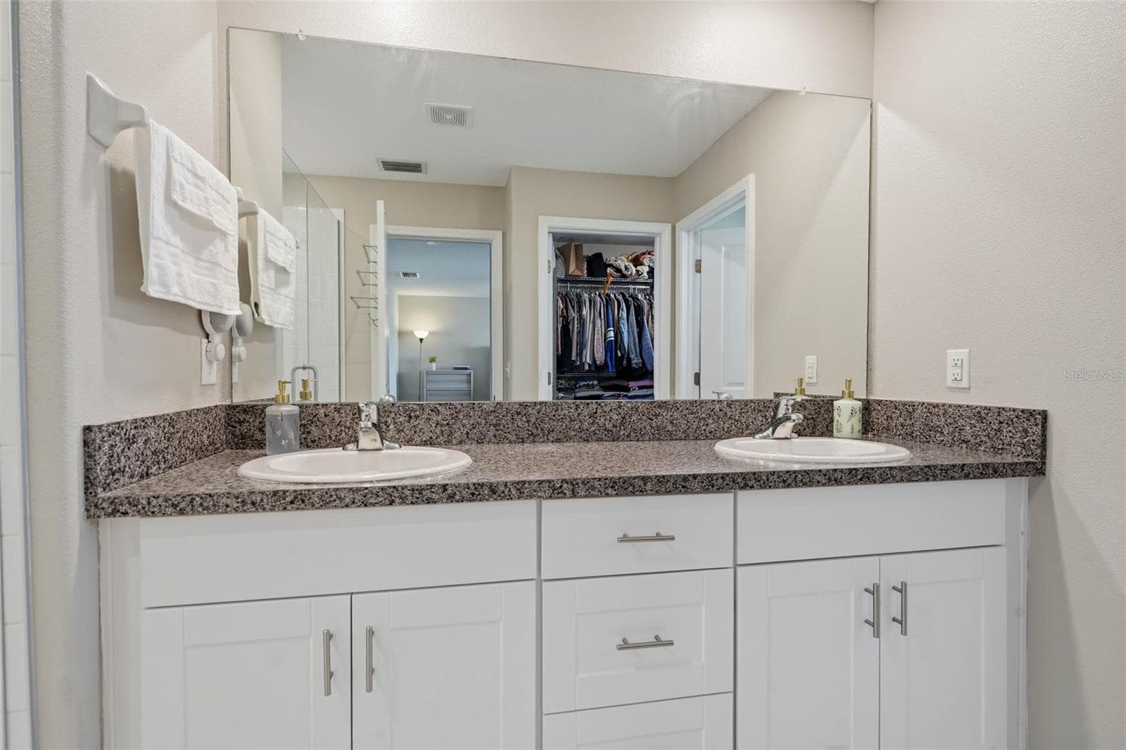 Single Family Residence at 31455 BARREL WAVE WAY, WESLEY CHAPEL, photo 27 of 72