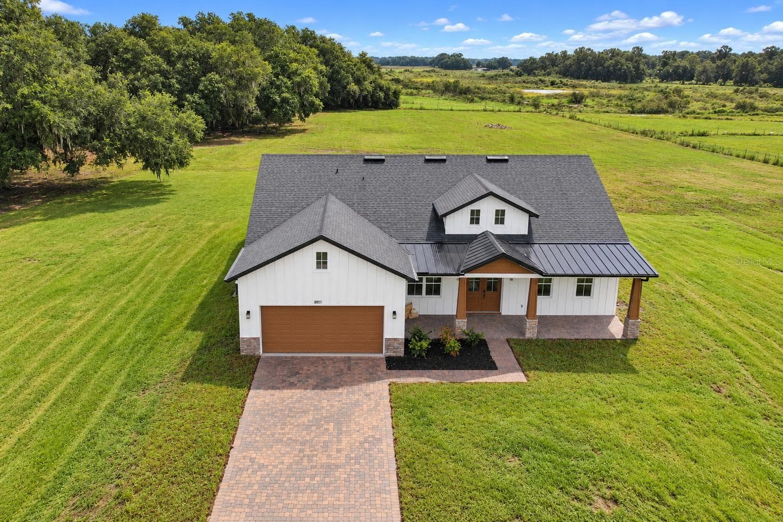 Single Family Residence at 8957 SE 12TH DR, WEBSTER, photo 6 of 52