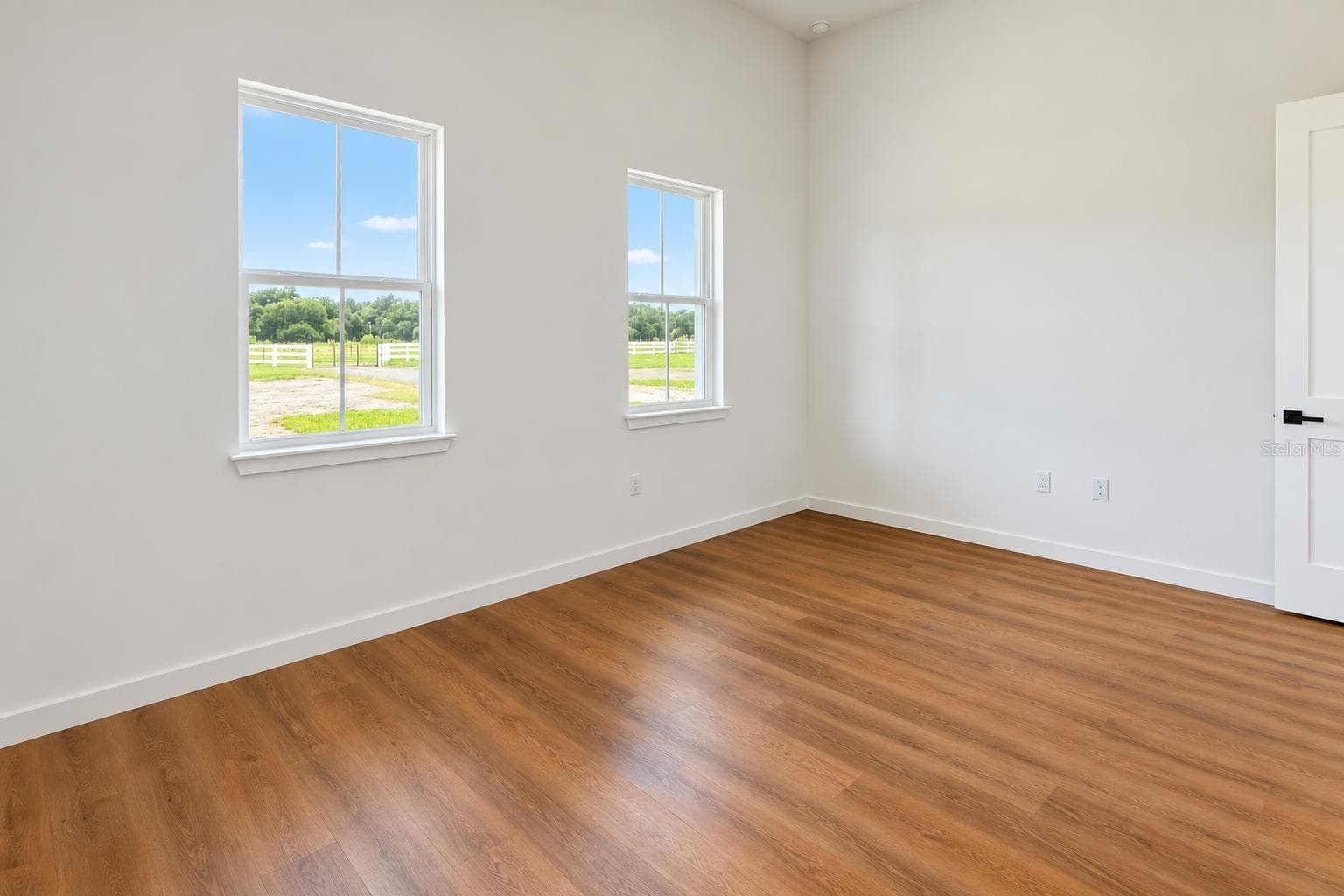 Single Family Residence at 8957 SE 12TH DR, WEBSTER, photo 30 of 52