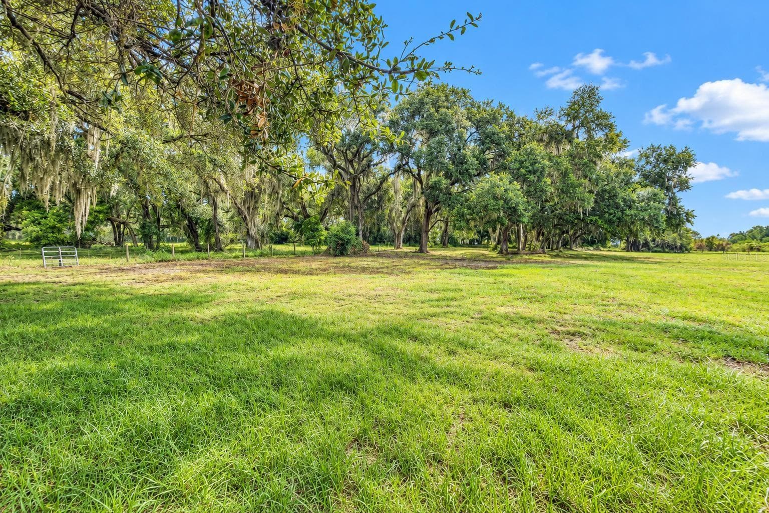 Single Family Residence at 8957 SE 12TH DR, WEBSTER, photo 48 of 52