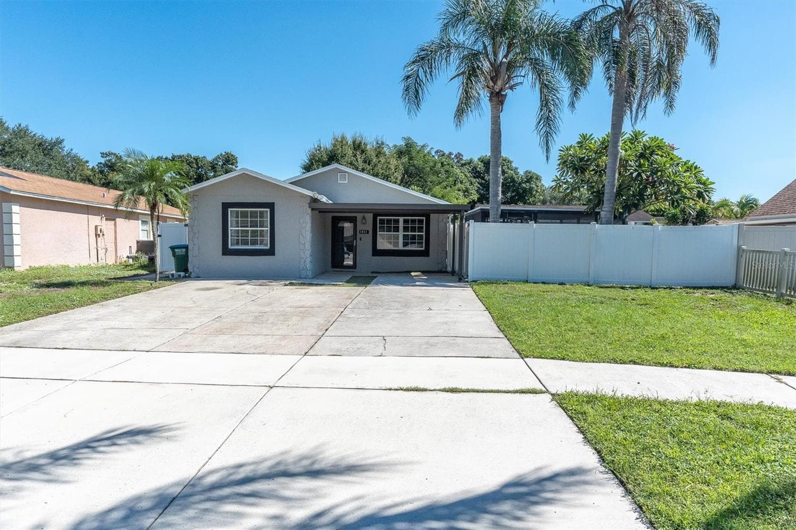 Single Family Residence at 1951 TAYLOR LAKE CIR, SEMINOLE, photo 2 of 34