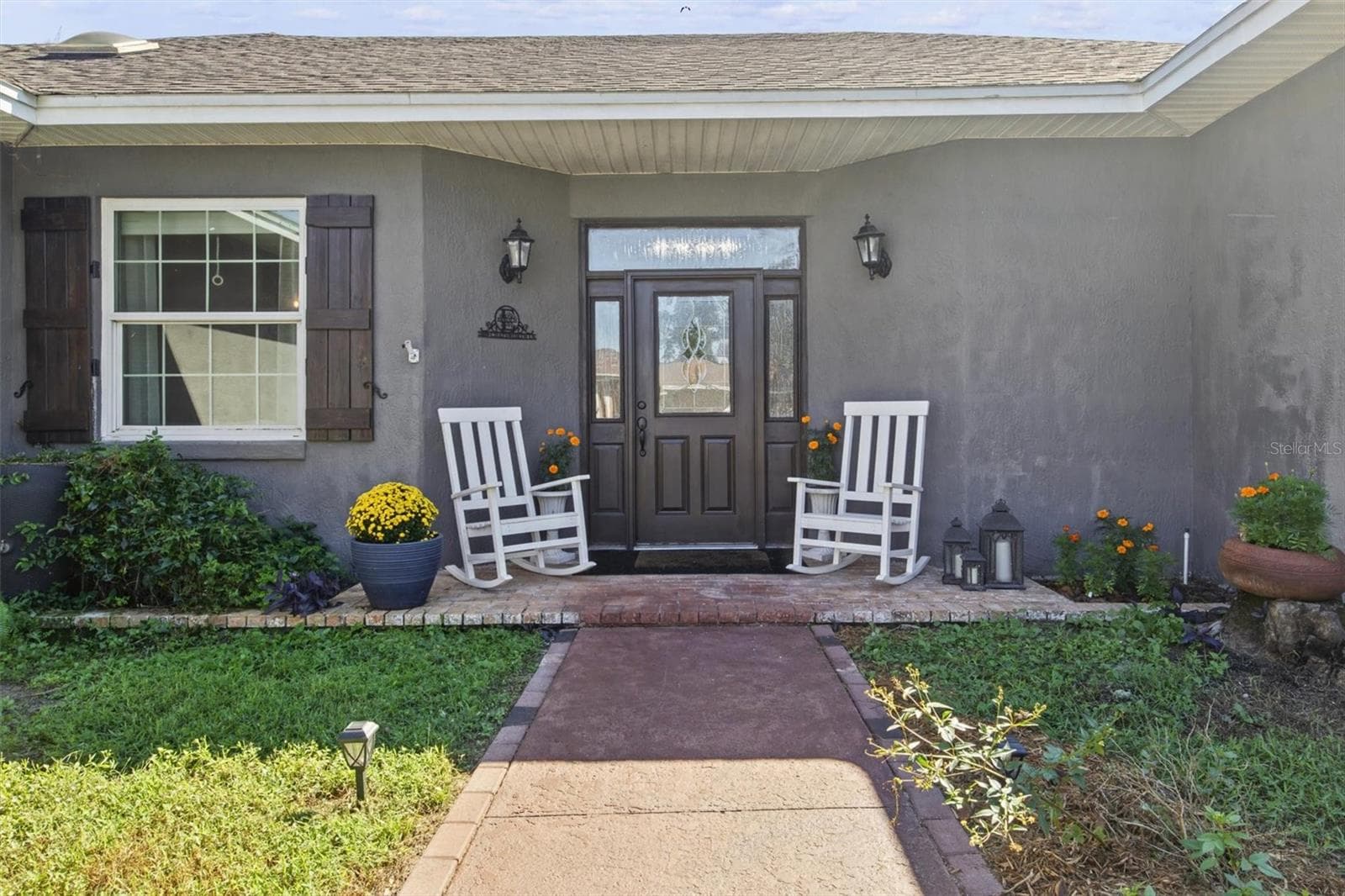 Front of Home - 2809 CHATSWORTH LN, LAKELAND