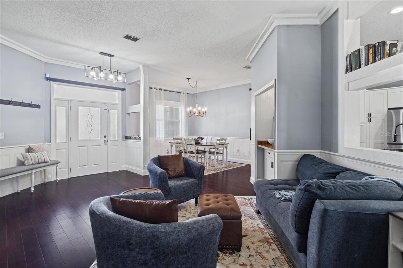 Formal Living Room - 2809 CHATSWORTH LN, LAKELAND
