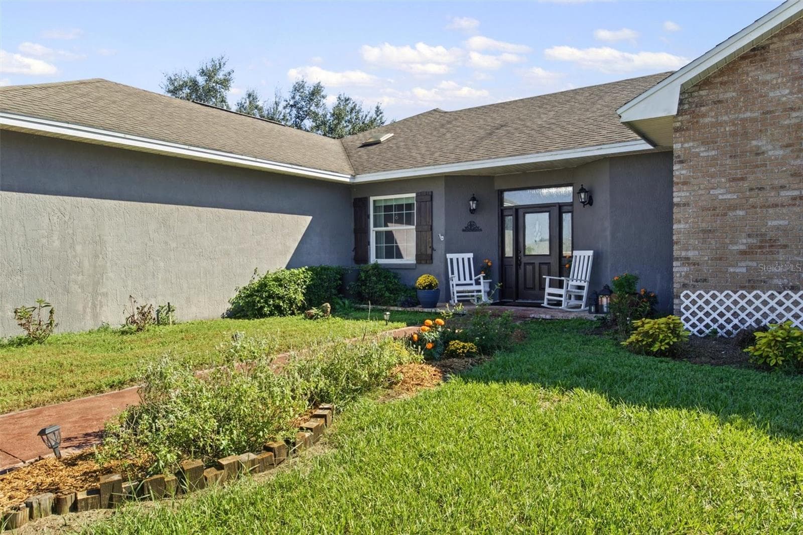 Front of Home - 2809 CHATSWORTH LN, LAKELAND
