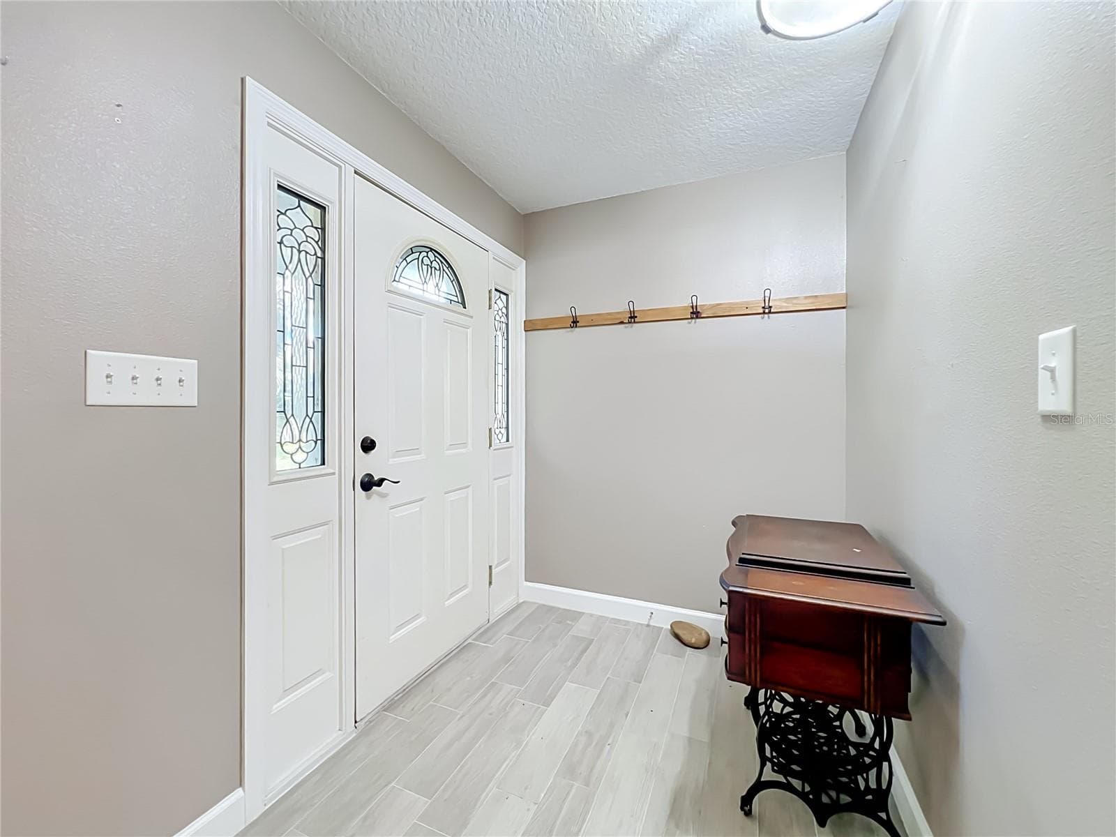 Single Family Residence at 35933 CLEAR LAKE CIR, EUSTIS, photo 10 of 58